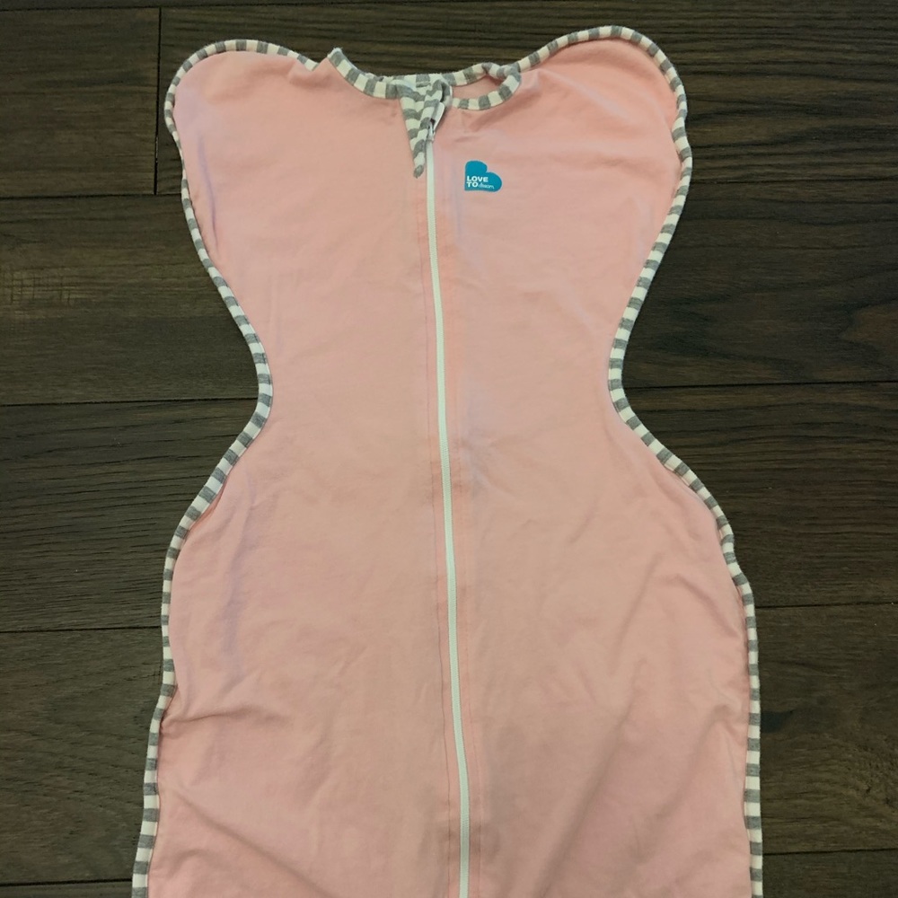 Love to dream swaddle up. Size medium.